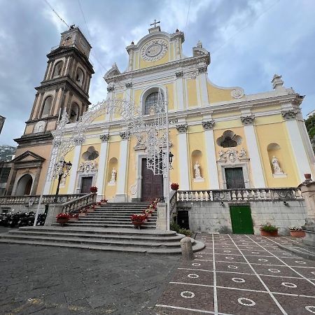 Allafontanina Минори Экстерьер фото
