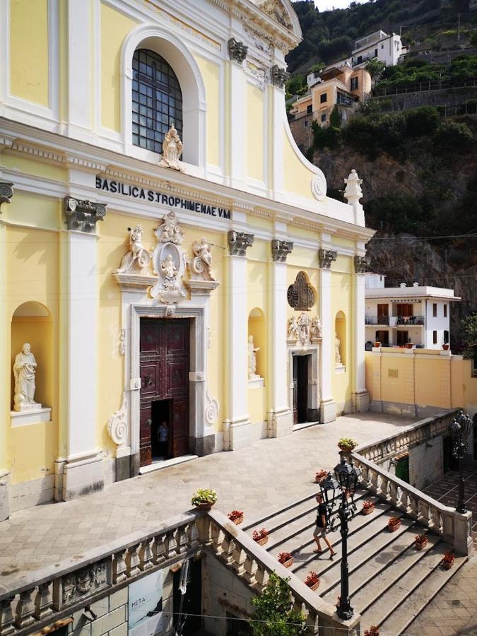 Allafontanina Минори Экстерьер фото